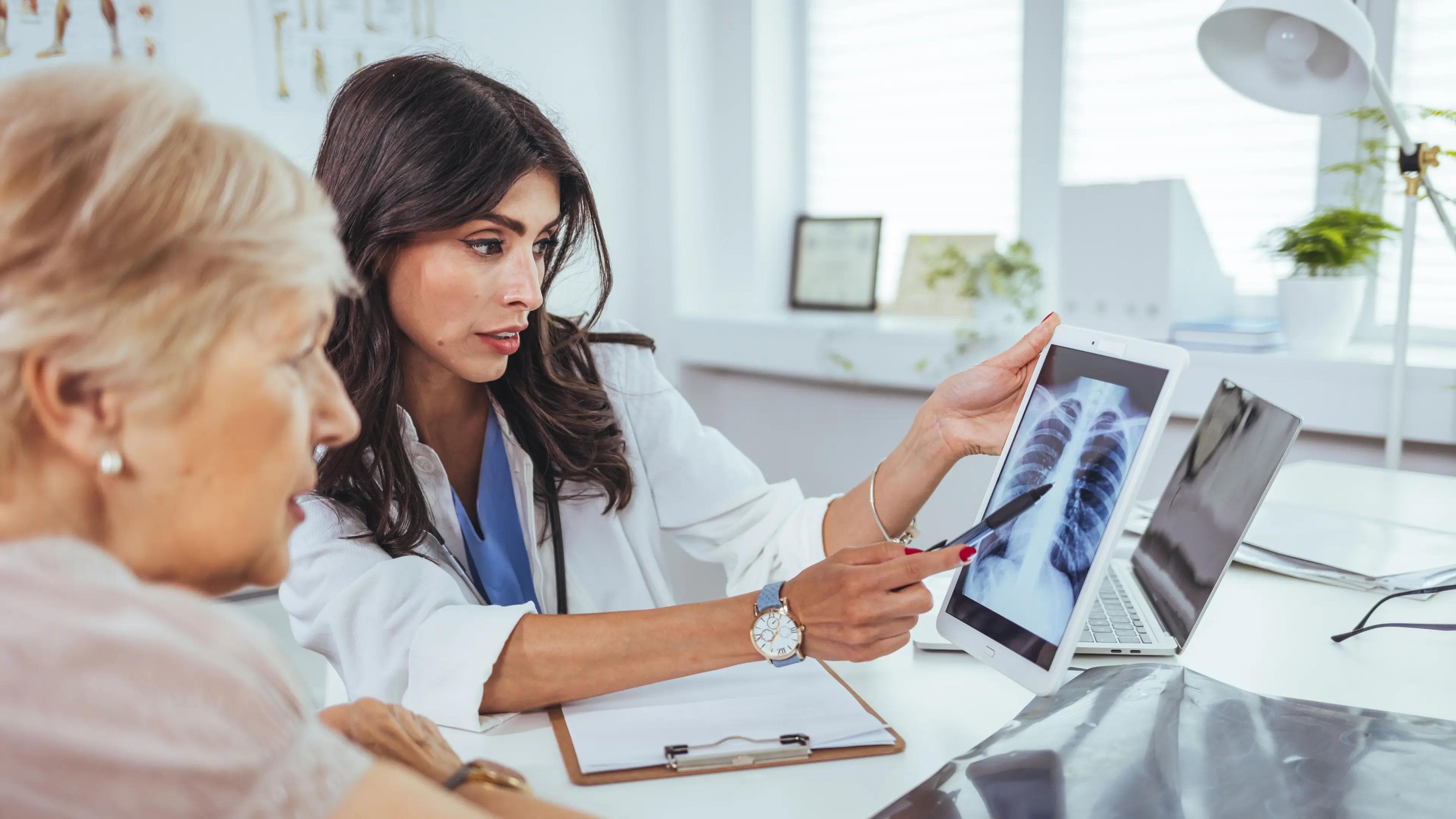 Lung Cancer Screening, Smoking | Image Credit: Dragana Gordic - stock.adobe.com